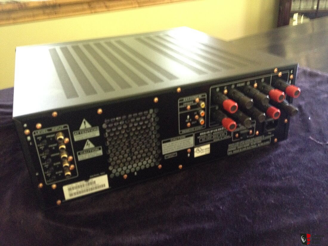 Marantz MM9000 Amplifier and Marantz AV9000 Photo 1259431 Canuck