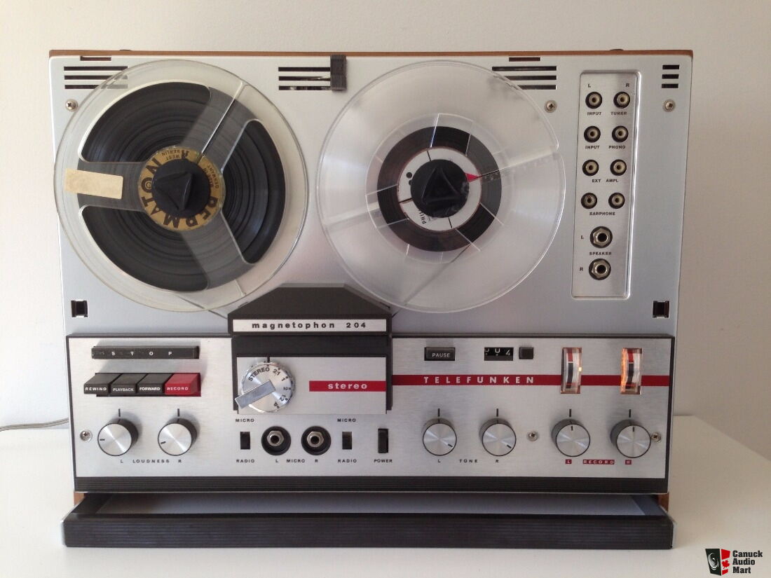 Vintage Telefunken Stereo 204 Reel To Reel w/Microphone