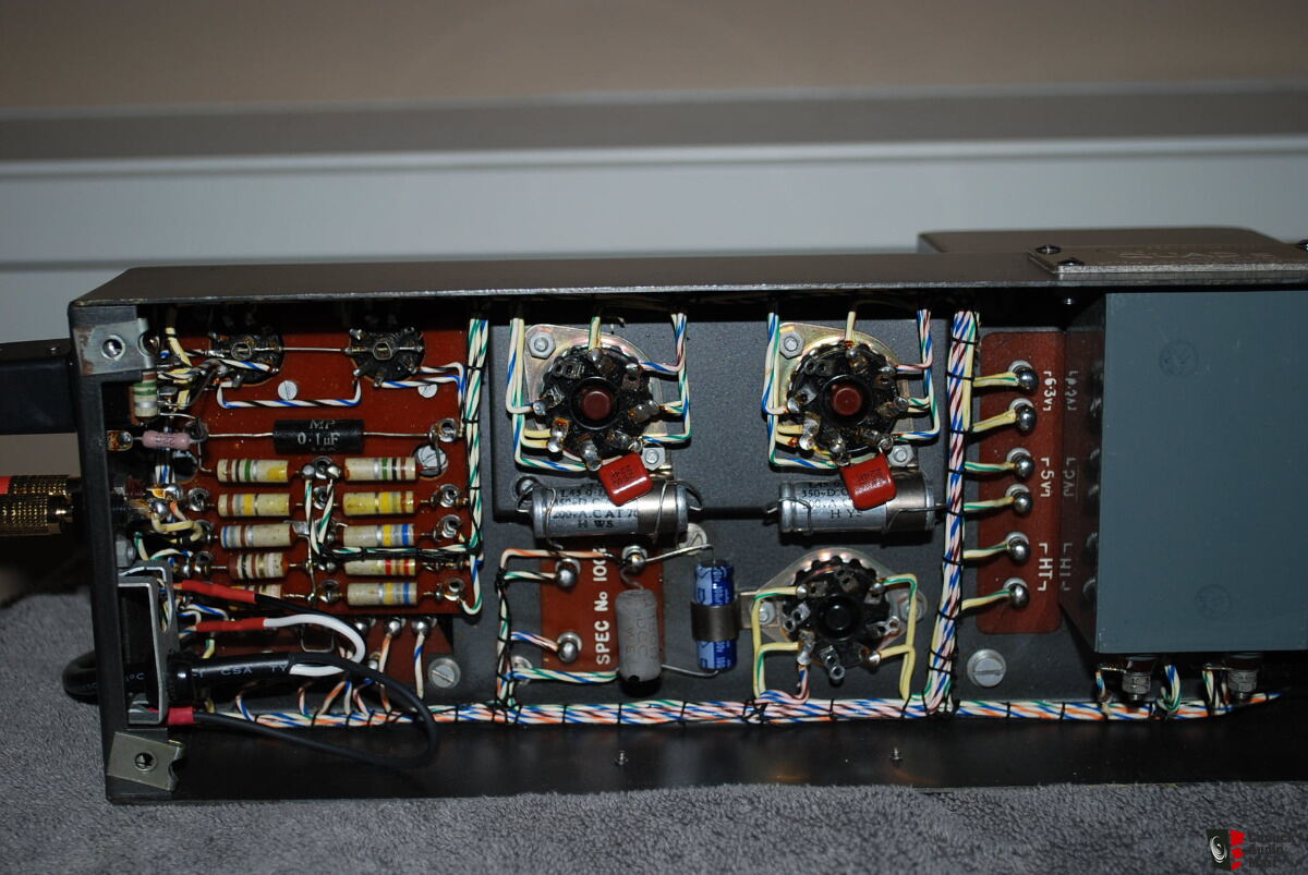 1406734-1960s-restored-quad-ii-monoblock-tube-amplifiers.jpg