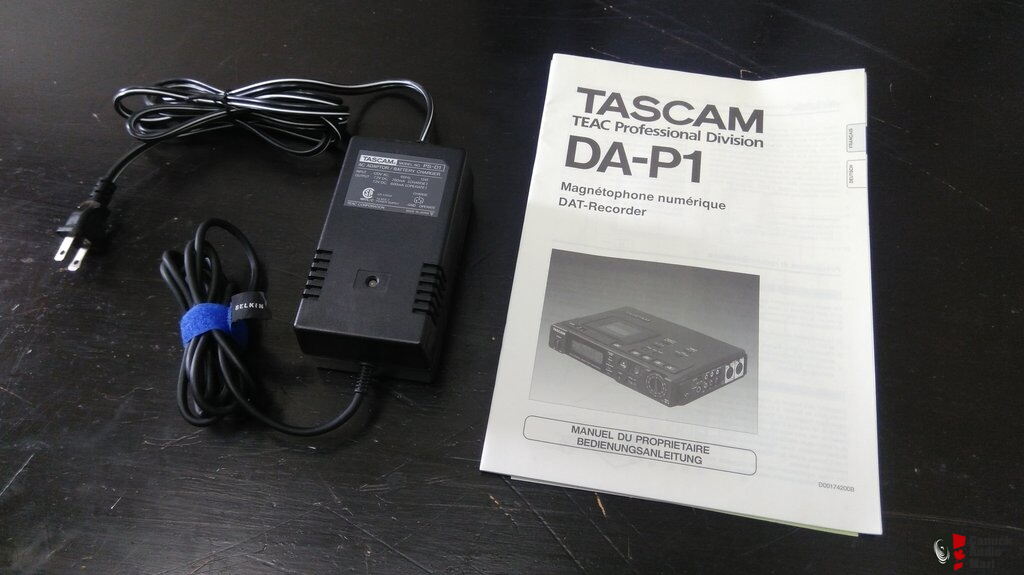 TASCAM プロ用ポータブルDATの名機 DA-P1 本体＋純正電源アダプター