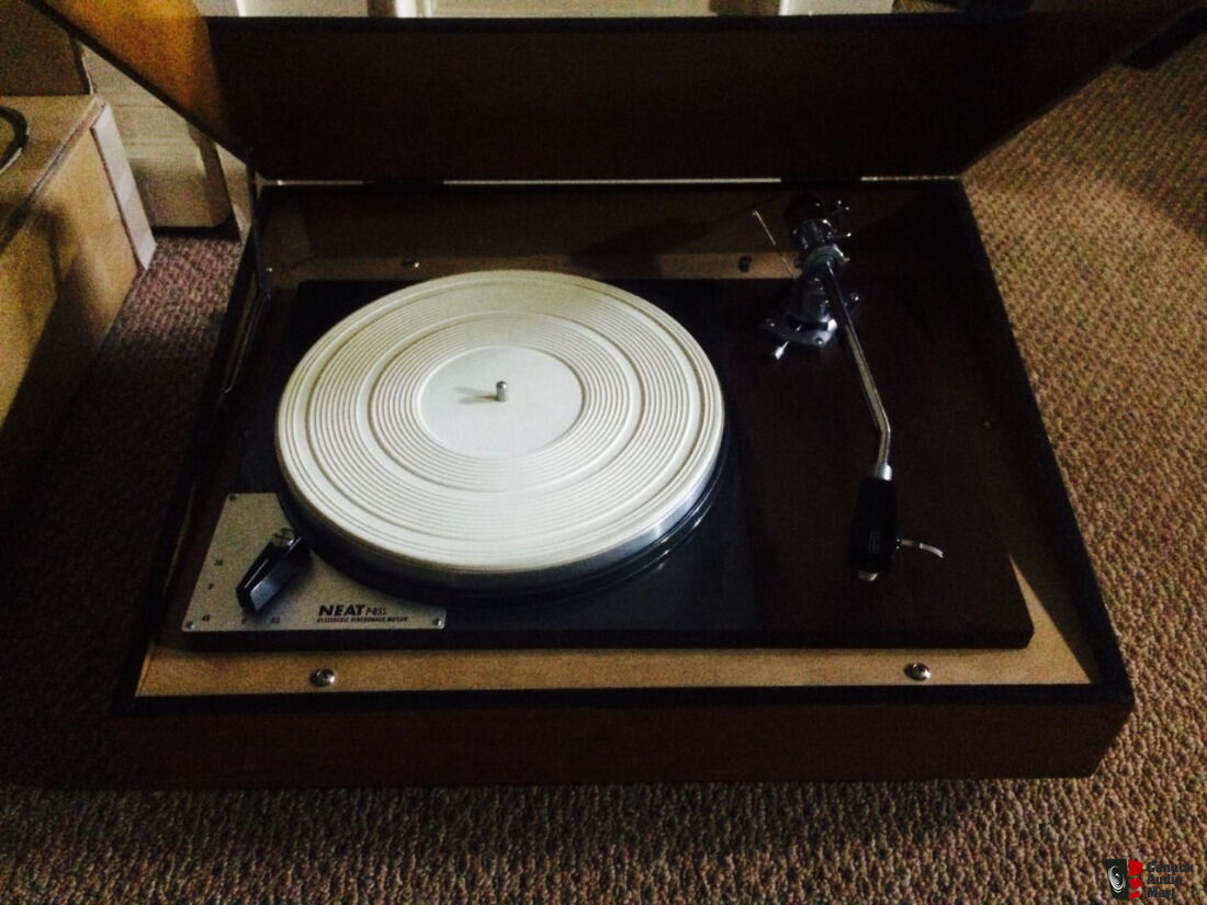 1617741-vintage-neat-p83s-idler-drive-turntable-top-model-with-long-tonearm.jpg