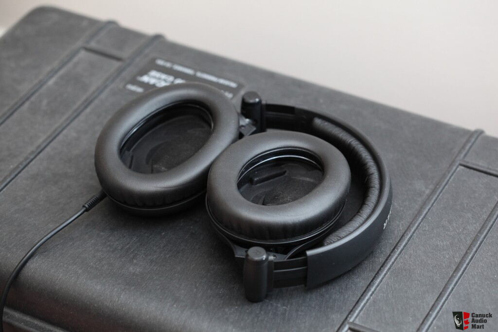 Sennheiser PXC 350 Noise Cancelling NoiseGard Headphones