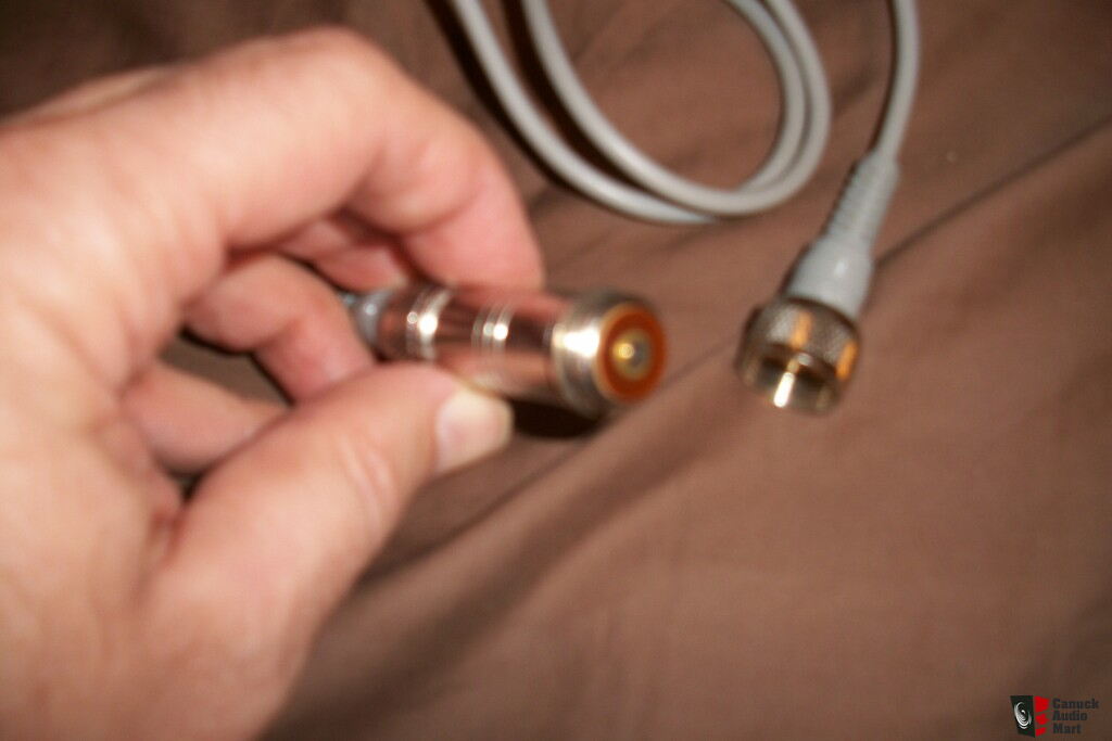 AKAI ADM-20 Dynamic Microphone plus extention