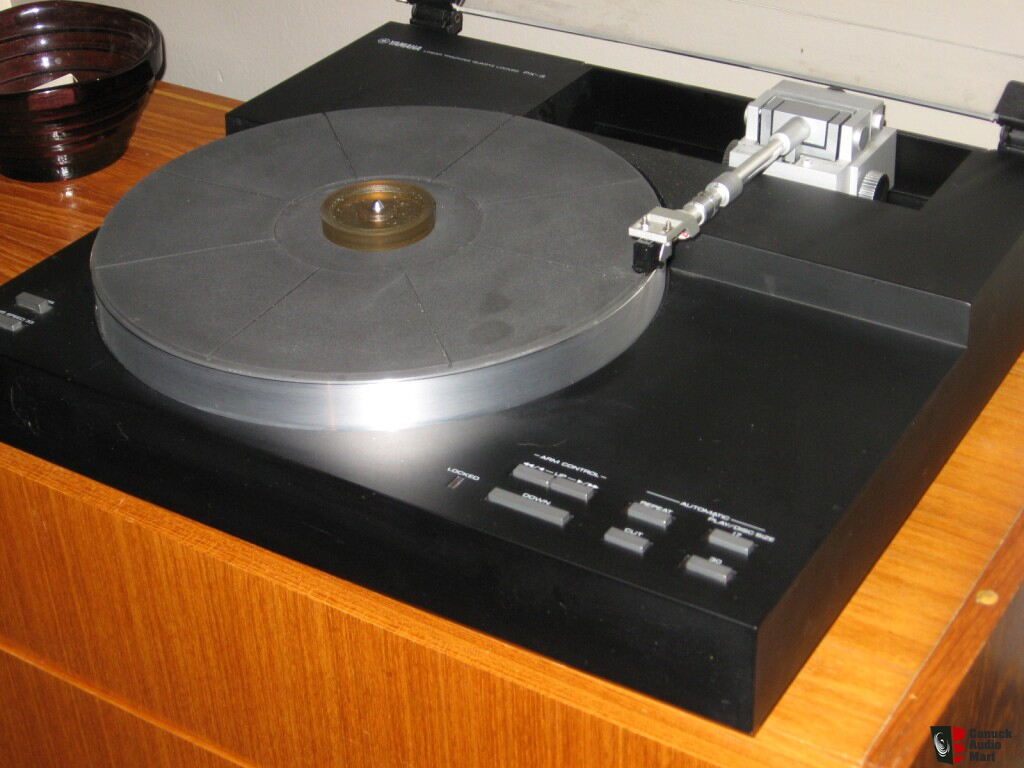 Yamaha Px3 Dd Linear Tracking Turntable With New Grado Black Photo