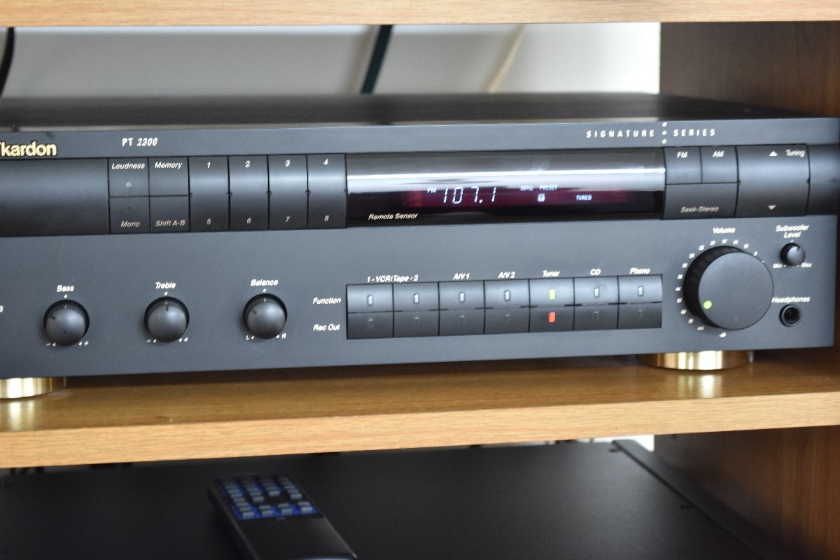 Vintage Harmon Kardon Tunerpreamp And Cd Player For Sale Canuck