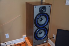 B&w clearance 220i speakers