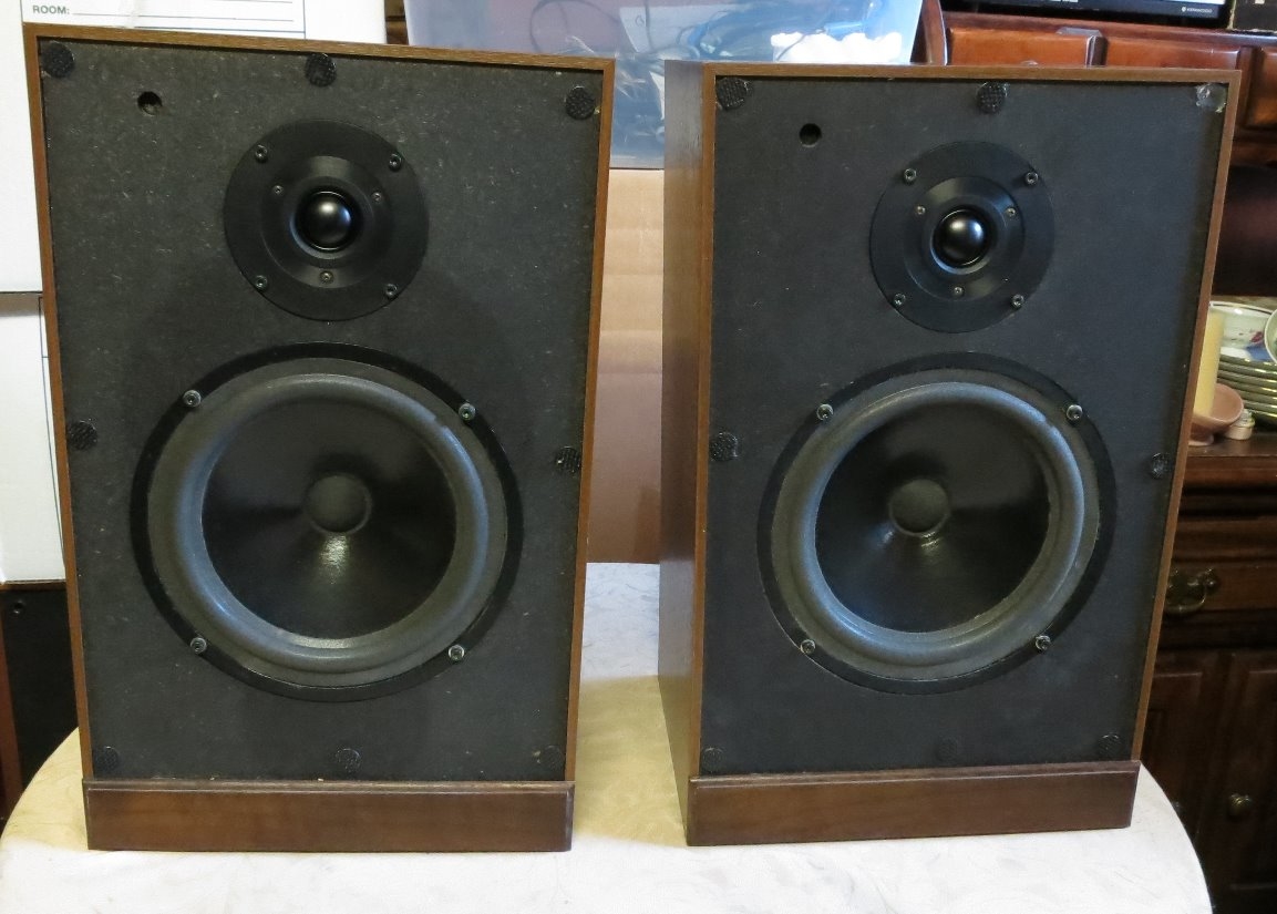 Heybrook Hb1 Bookshelf Speakers Superior Condition Pro