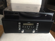 NEW Teac LP-R550USB Turntable CD Recorder with Cassette 