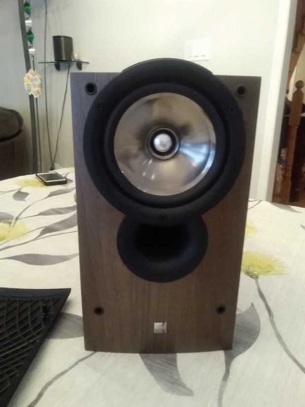 kef-iq1-made-in-uk-for-sale-canuck-audio-mart