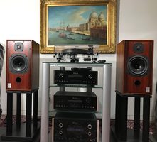 Harbeth Hl Compact 7es 3 Loudspeakers Rosewood Hi Fi Ltd Stands Excellent Condition For Sale Canuck Audio Mart