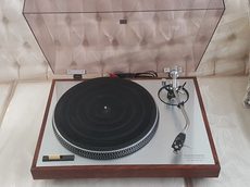 Luxman PD - 282 DD turntable with Ortofon cartridge For Sale