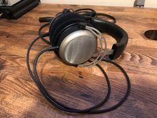 Beyerdynamic T1 v2 new drivers but with older headband balanced