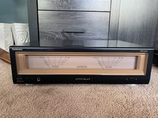 Pair of Technics SE-A1000 MK2 Amp & SU-C1000 MK2 Preamp, Beautiful