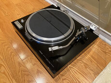 Trio KP-7700 / Kenwood KD-750 top model Quartz Lock turntable 