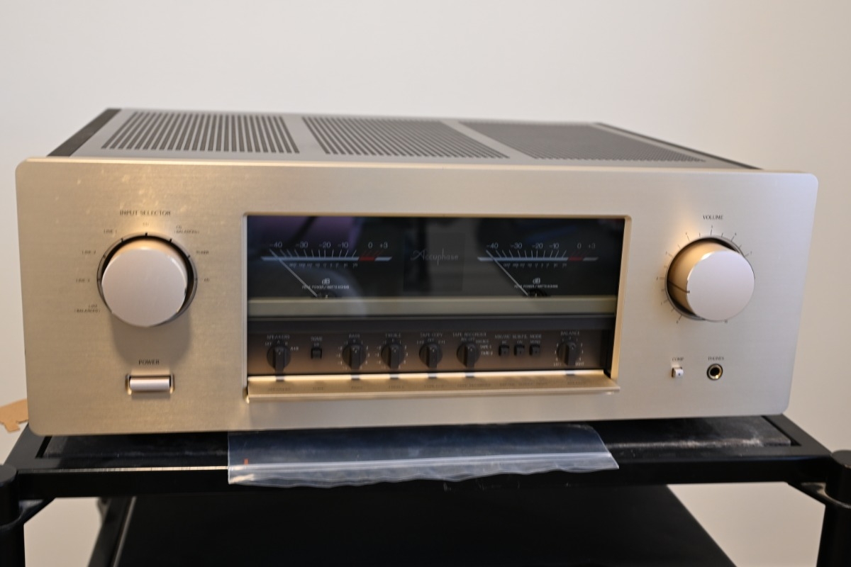 Used Accuphase E-406 Integrated amplifiers for Sale | HifiShark.com