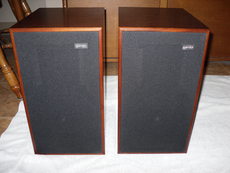 Spendor SP3/1 Large Bookshelf Speakers For Sale - Canuck Audio Mart