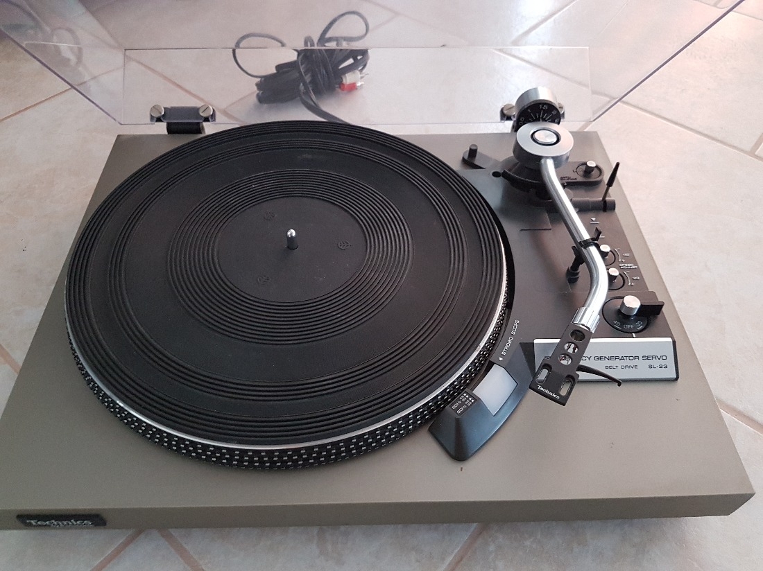 Technics SL-23 belt drive turntable Dealer Ad - Canuck Audio Mart