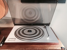 Bang and Olufsen Beogram 1602 Turntable with a MMC10E