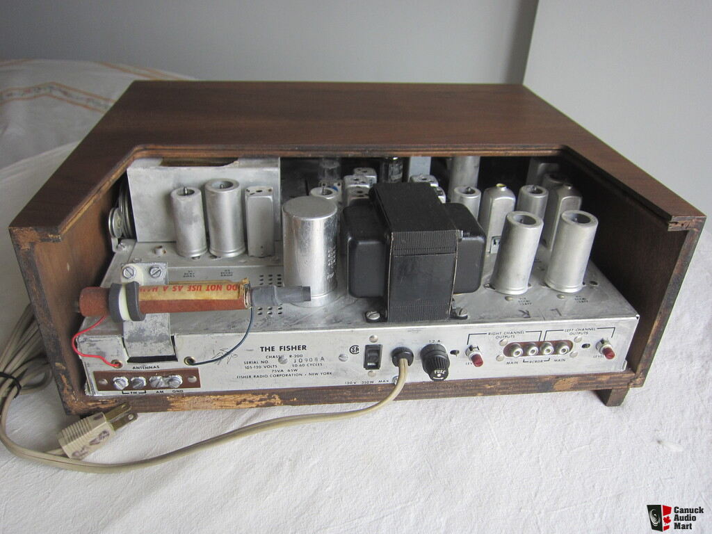 The Fisher R-200 Vacuum Tube AM/FM Stereo Multiplex Tuner with Wooden ...