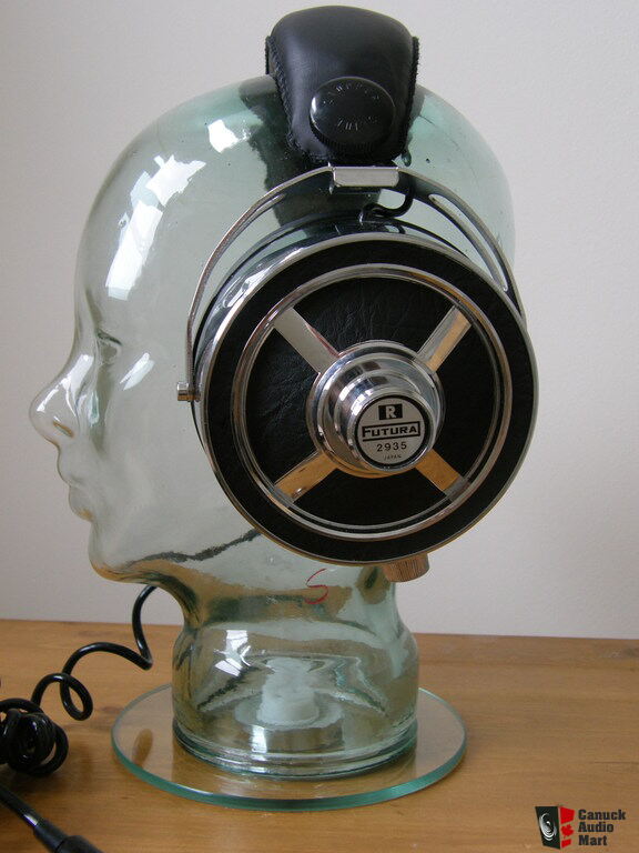 Dynamic Futura, Model 2935 Vintage Headphones Photo #1038304 - US