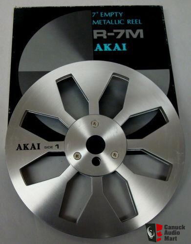 Akai R7-M Take Up Reels Photo #1039111 - Canuck Audio Mart