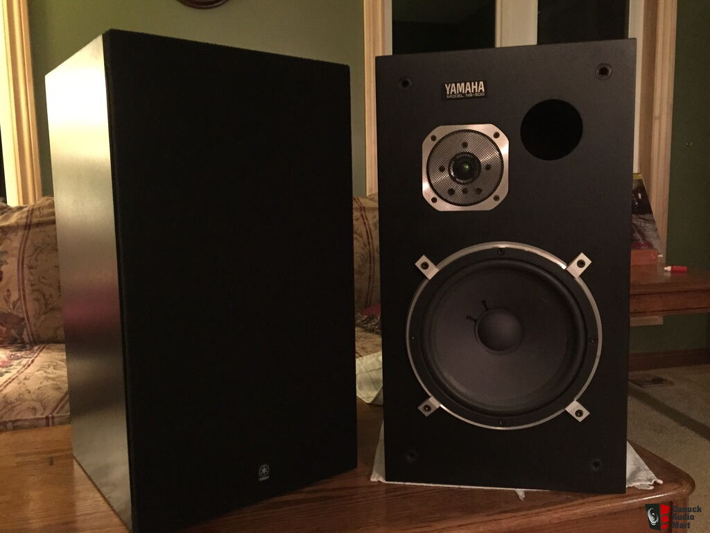 Pair Of Mint Condition Yamaha Ns 500 Speakers Photo Canuck Audio Mart