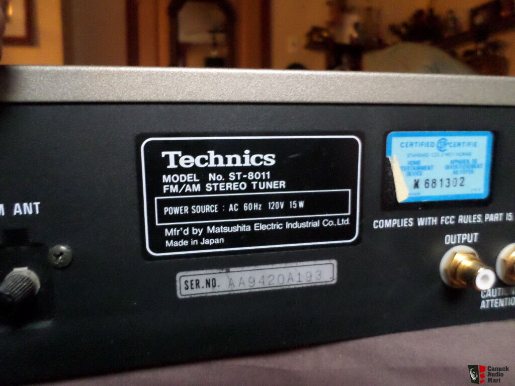 Technics ST-8011 silver face analog tuner Photo #1070666 - US