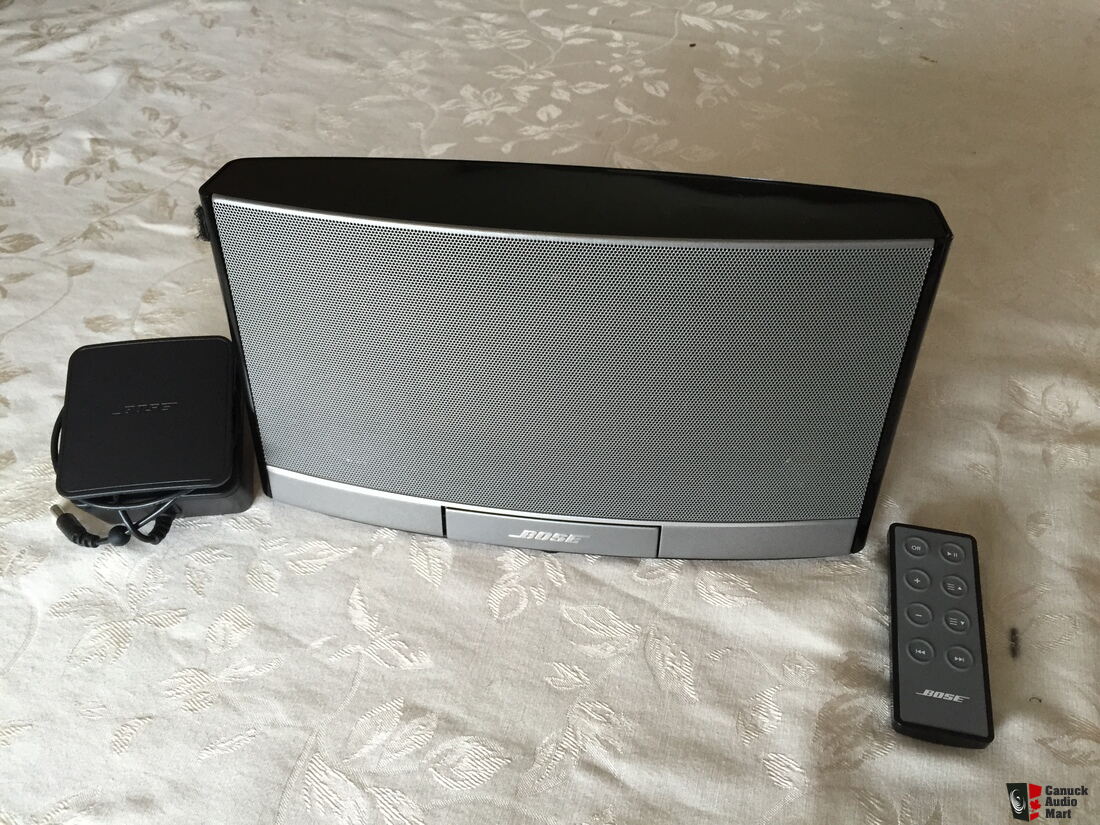 BOSE SOUND Dock Portable DIGITAL MUSIC SYSTEM iPhone iPod