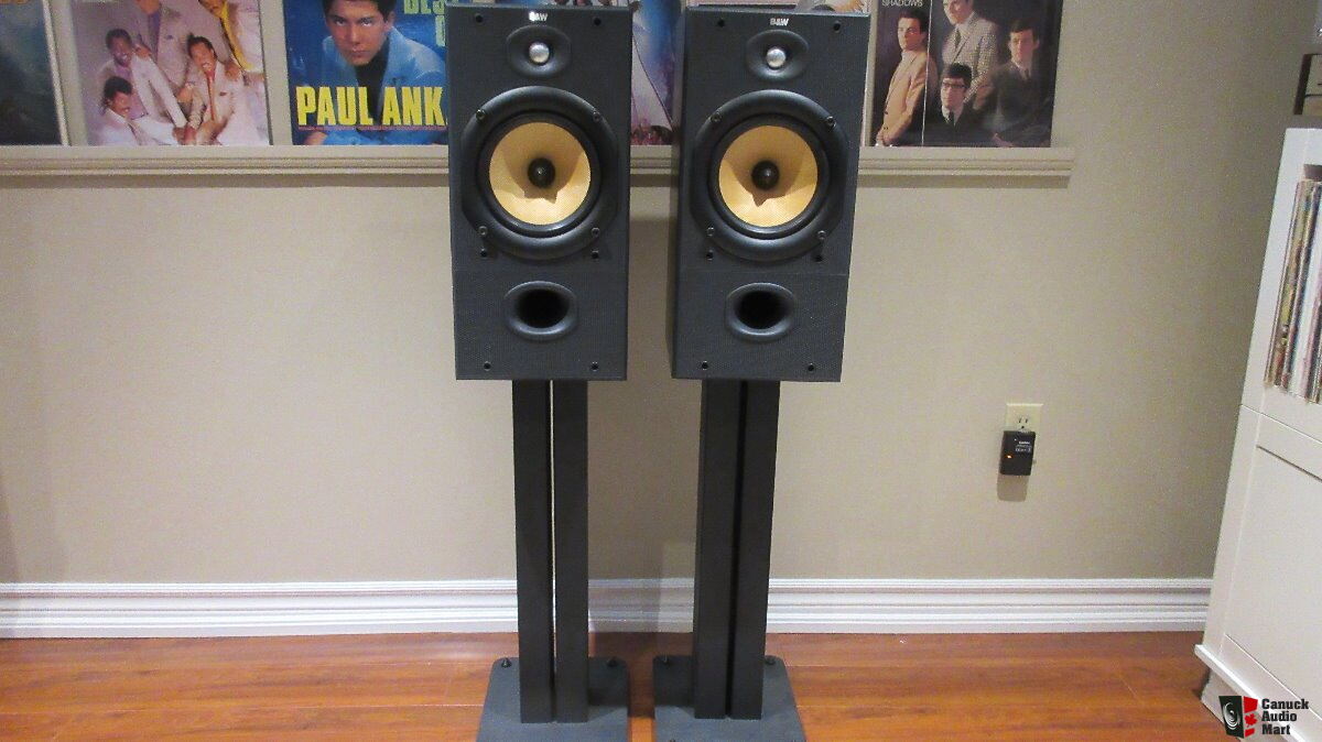 B&W DM 602 S2 Speakers