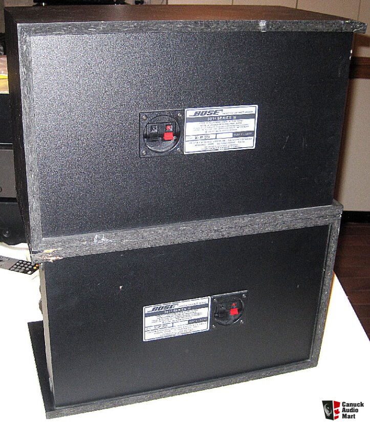 Vintage Bose 301 Series Iii Direct Reflecting Bookshelf Speakers