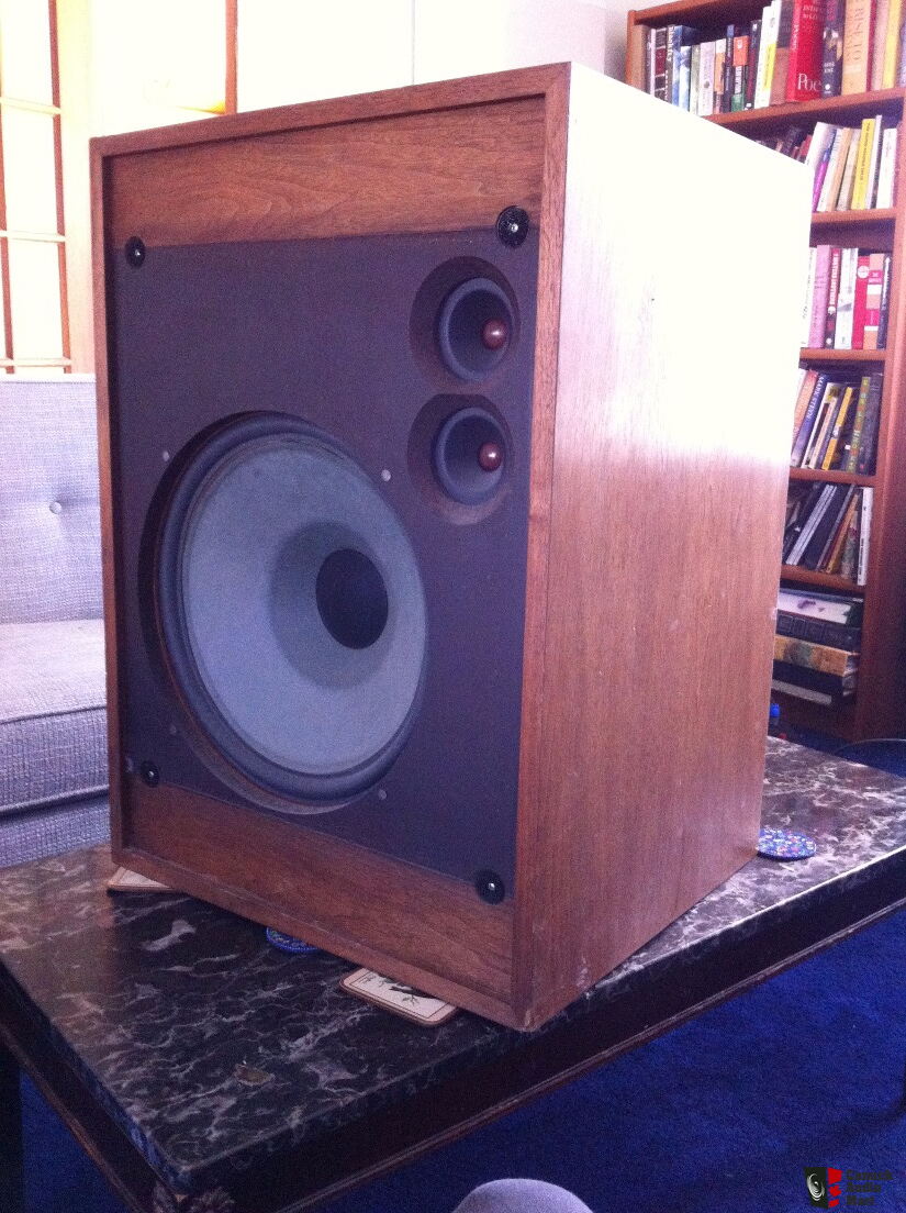 cerwin vega 217r speakers