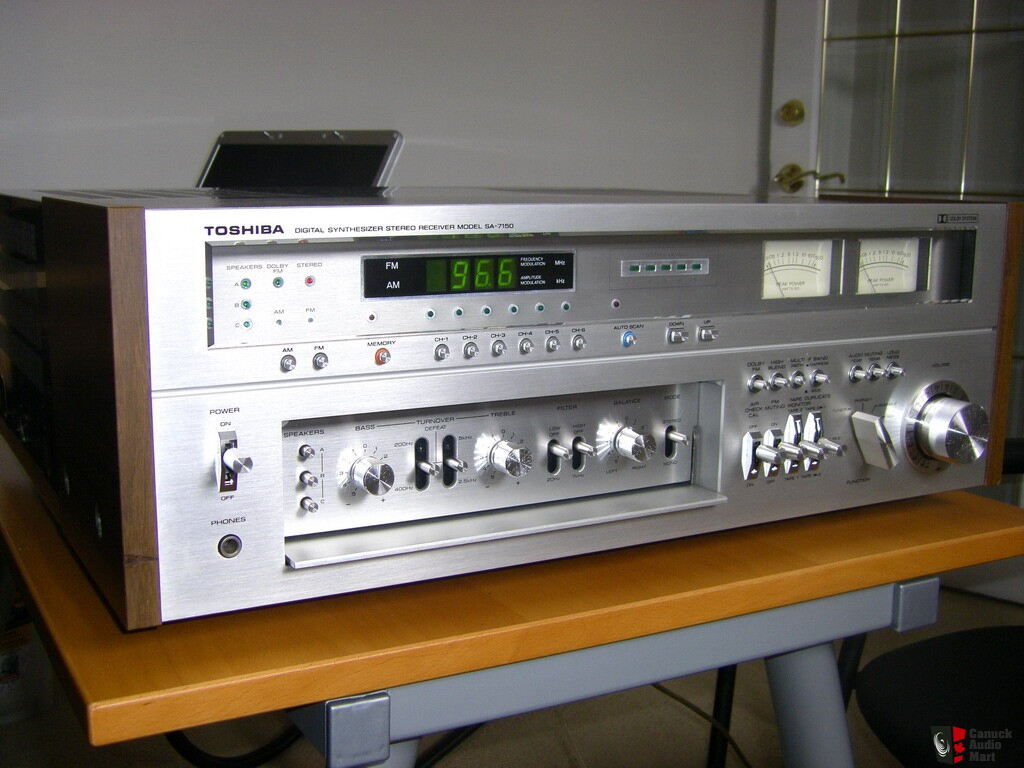 Toshiba Vintage SA 7150 Receiver 150 Per Side SOLD Photo