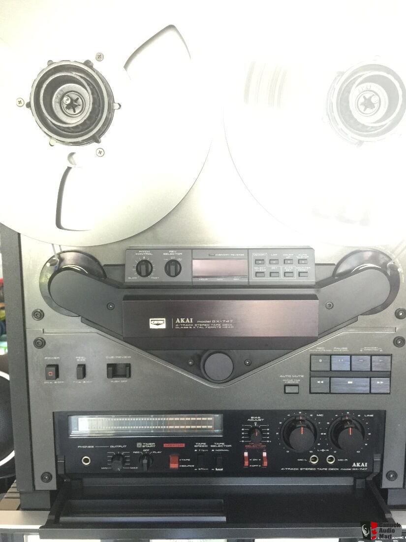 AKAI GX 747 4-TRACK REEL TAPE DECK and DUST COVER