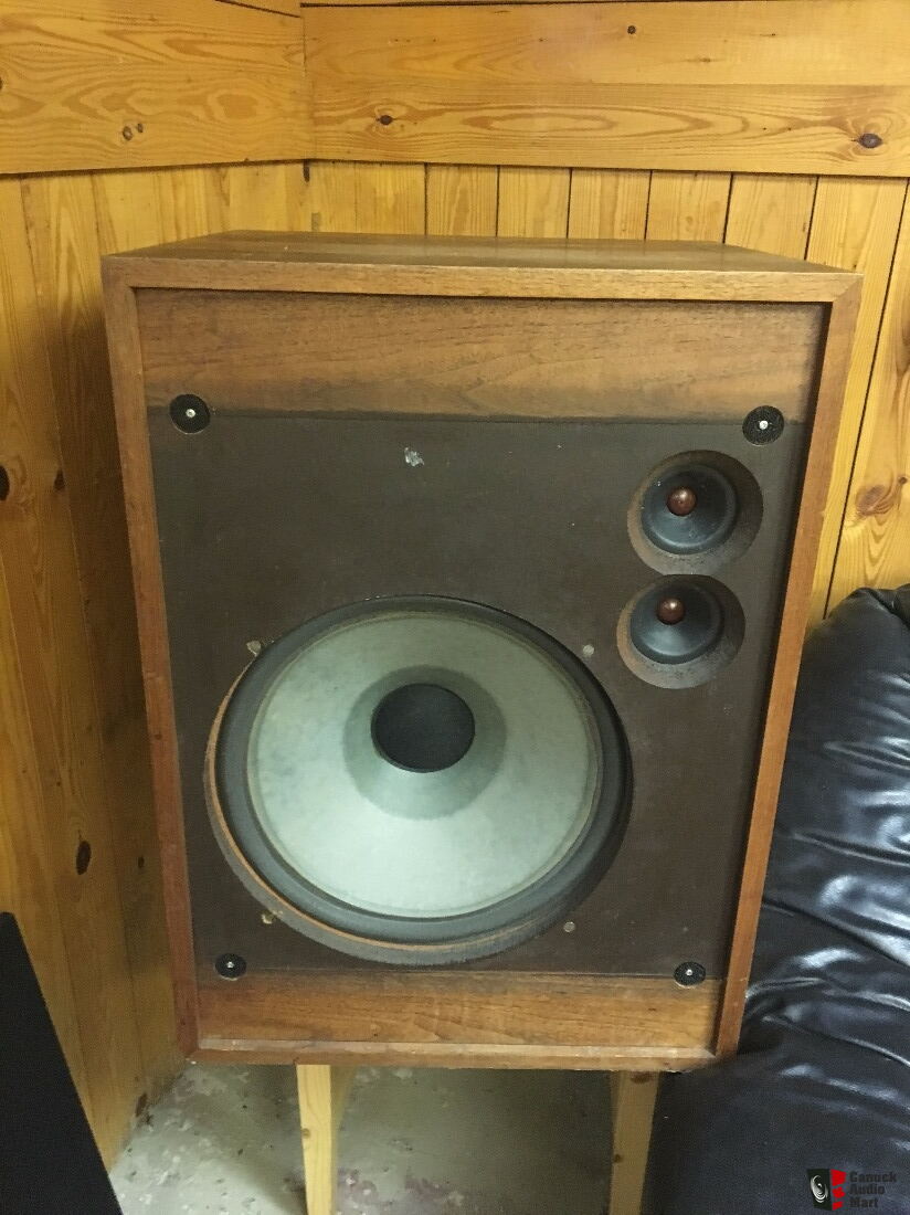 cerwin vega 217r speakers