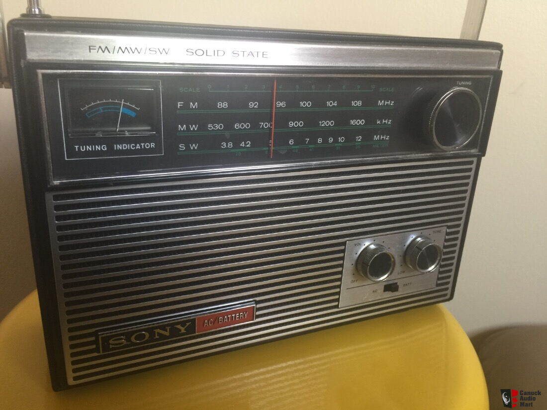 Sony FM - AM Solid State 11 Transistor Radio 7F - 88W Photo #1333511 ...