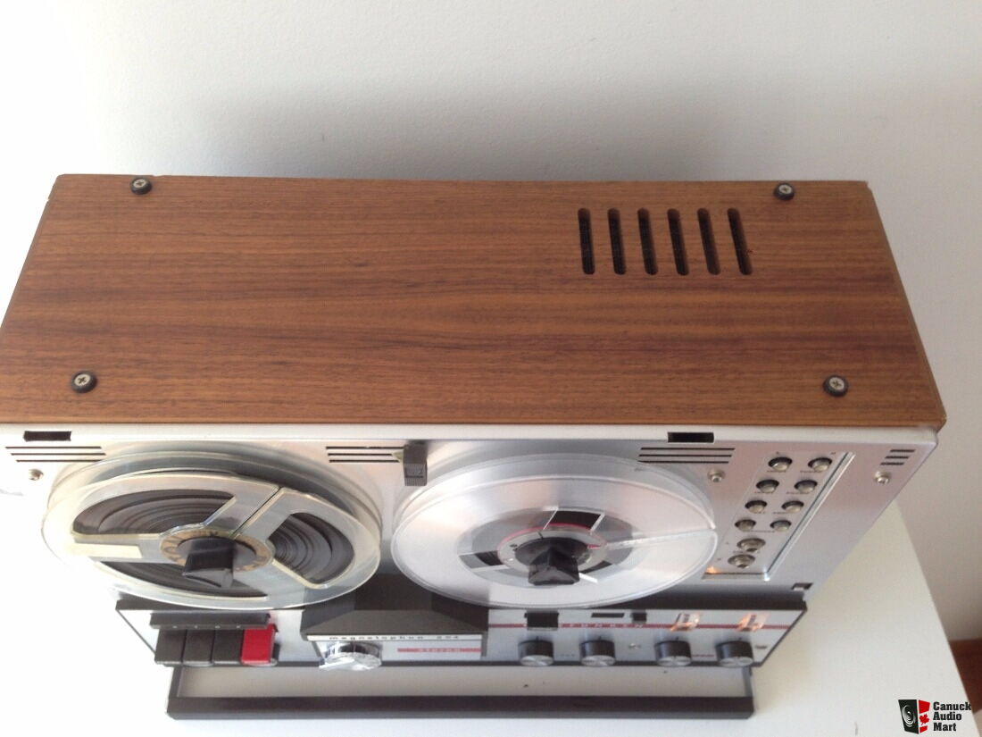Vintage Telefunken Stereo 204 Reel To Reel w/Microphone