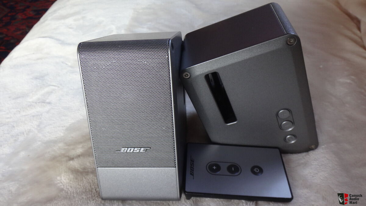 Silver Bose Computer MusicMonitor Powered Speakers Photo #1372614