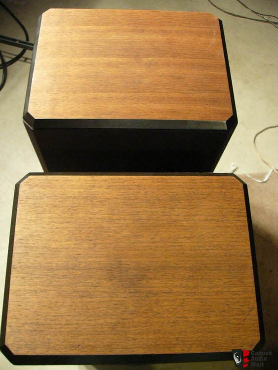 Acoustic Research AR-93Q Floorstanding Speakers Photo #138199 - Canuck ...