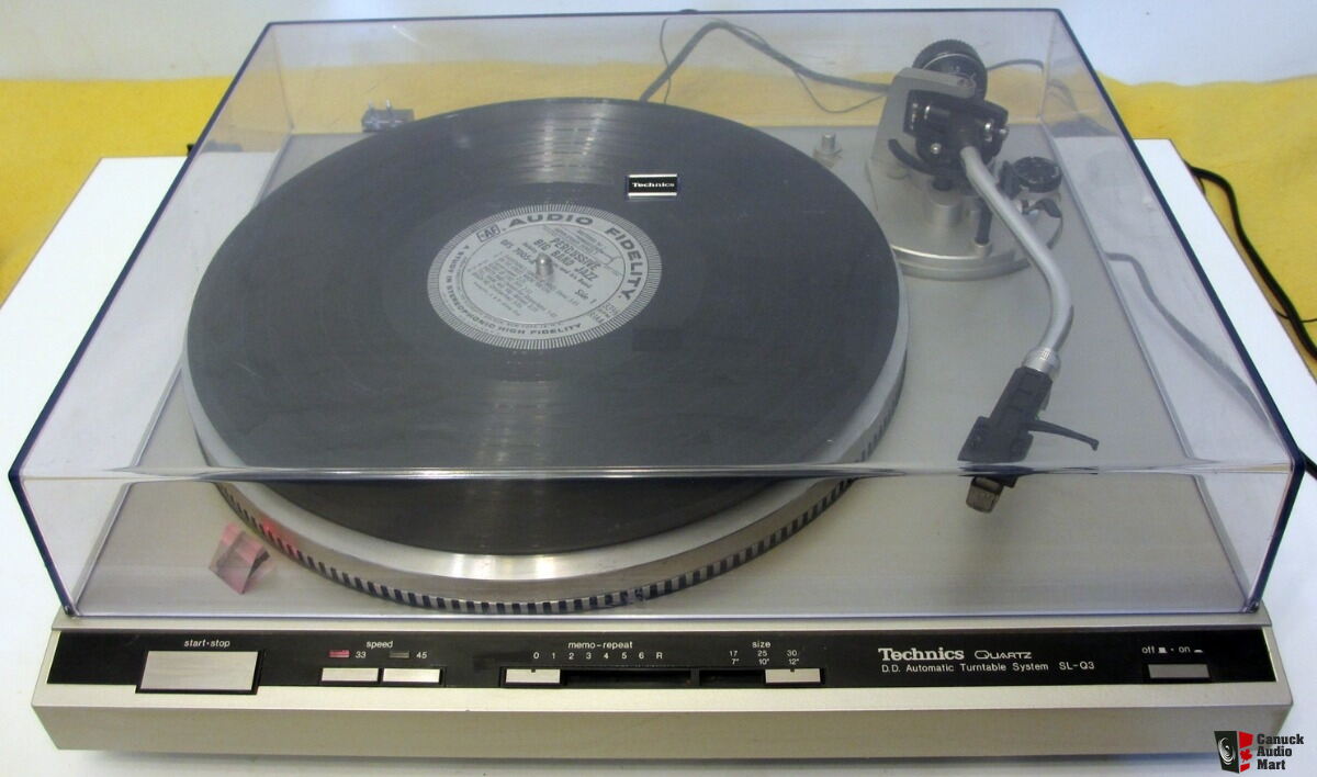 Technics SL-Q3 Fully Automatic Quartz-Controlled Direct-Drive