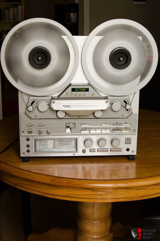 Beauitful TEAC X-2000 10.5 reel to reel player with blank tape with reel  and a TEAC take-up reel a Photo #1429031 - Canuck Audio Mart