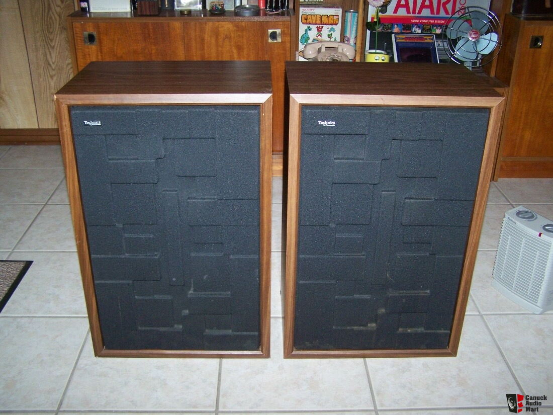 Technics By Panasonic - SB-2200 - Vintage Speakers With Grills Photo