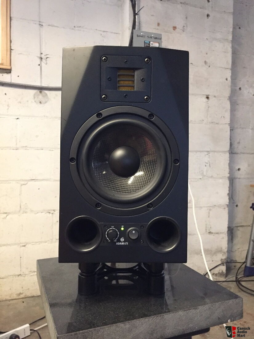 ADAM AUDIO A7X Powered Studio Monitor