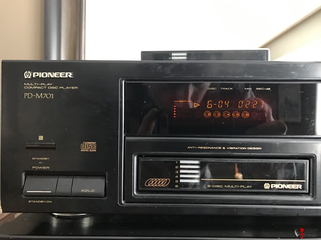 1992 Pioneer CD Player model PD-M701 6 Disk changer Japan Photo