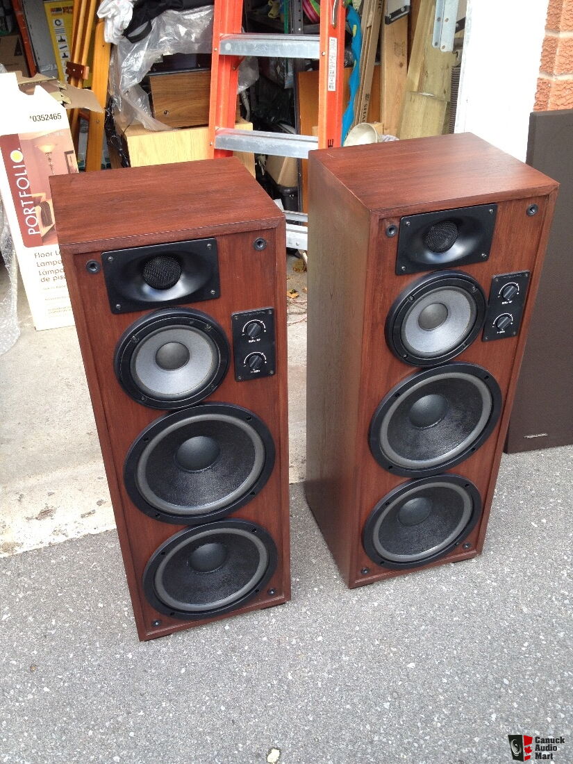 Realistic discount tower speakers