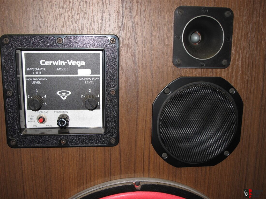 cerwin vega d8