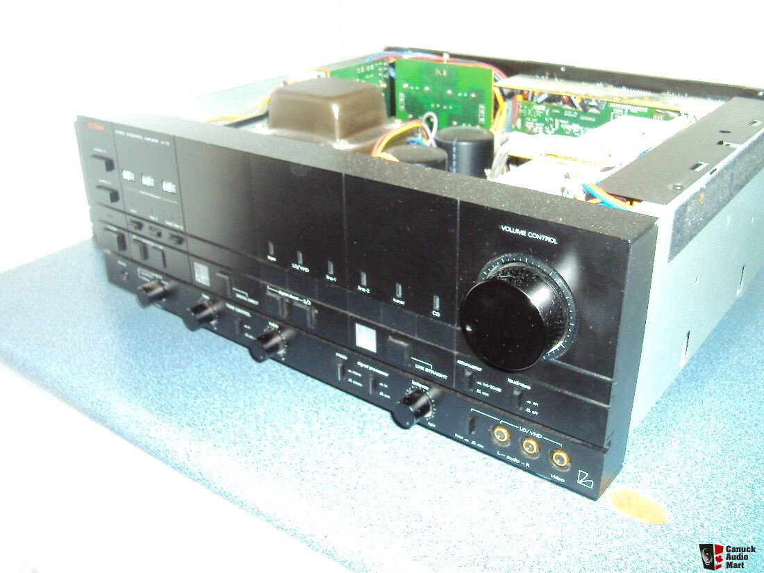 Luxman LV117 Stereo integrated amplifier with build in DAC in good