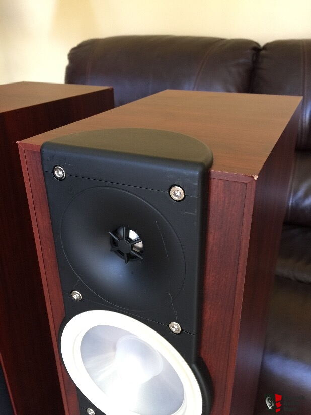 Paradigm Monitor 7 v.6 Tower Speakers 
