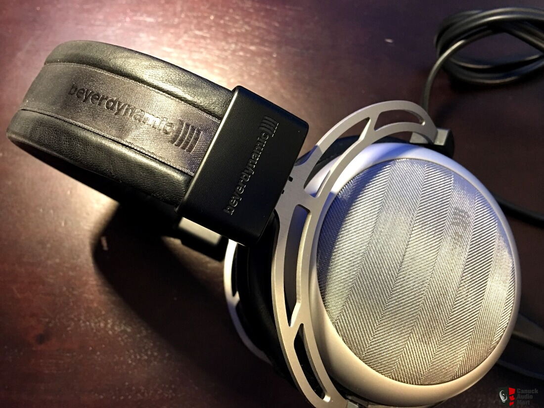 Beyerdynamic T1 1st Generation Headphone Photo #1538906 - Canuck