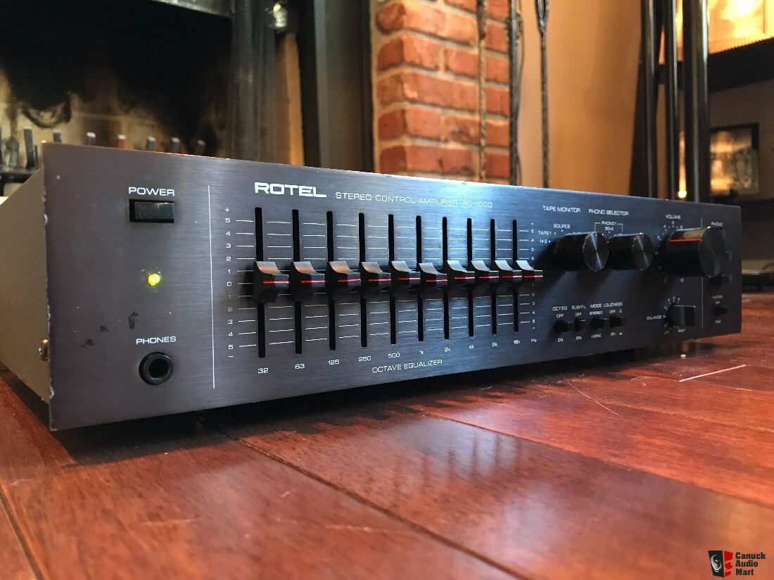 Rotel RC-1000 Stereo Control Preamplifier and Equalizer with MM/MC