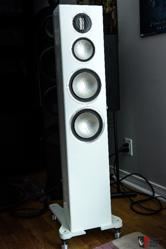 Monitor audio Gold GX300 high end floor standing white speakers Photo